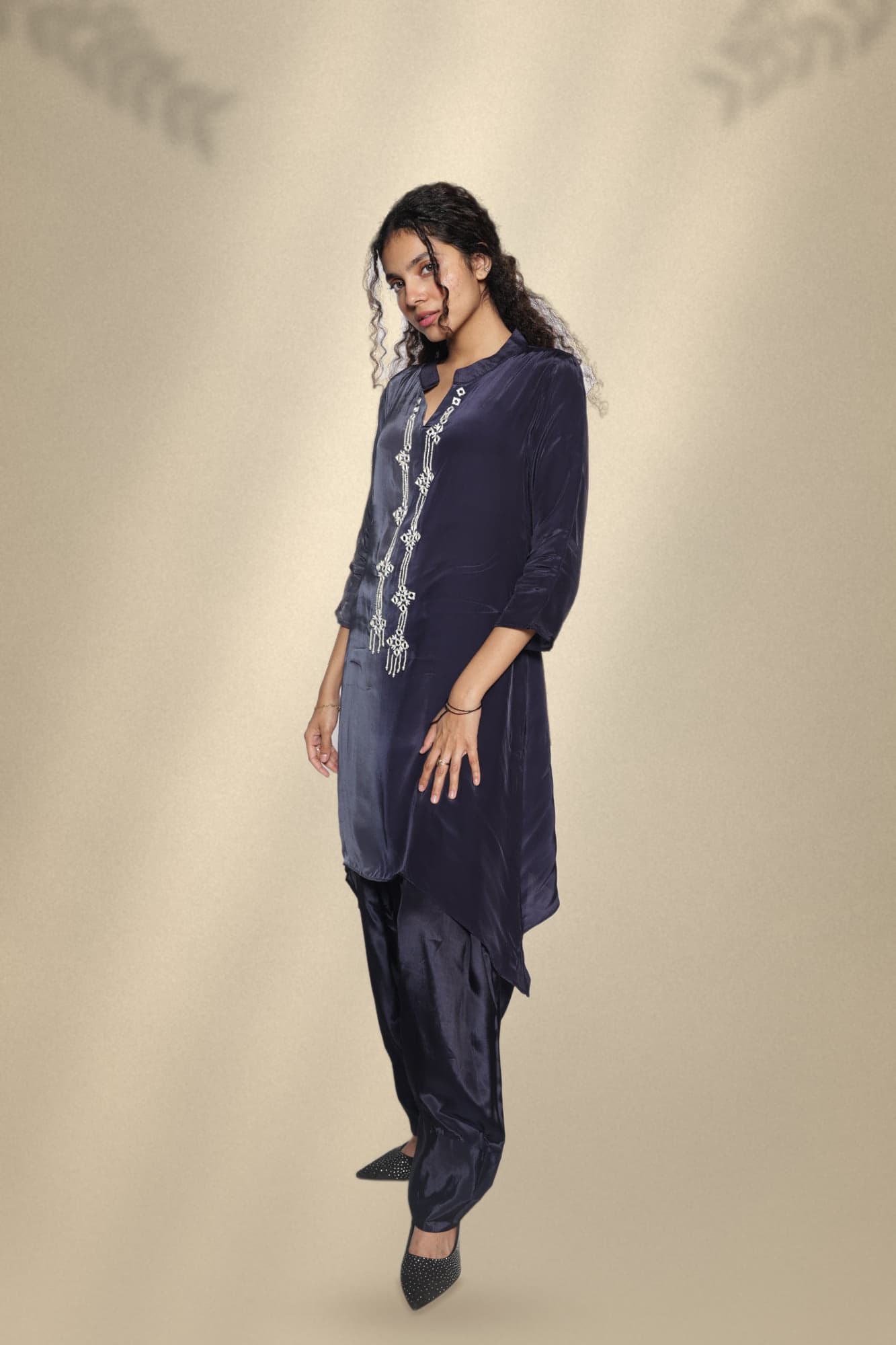 Sahar Satin Kurta Set, photograph 3 of 4