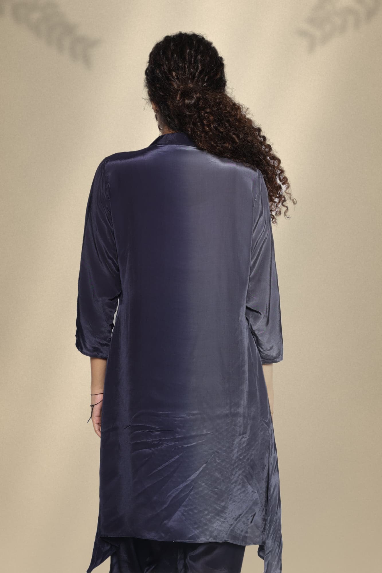 Sahar Satin Kurta Set, photograph 4 of 4