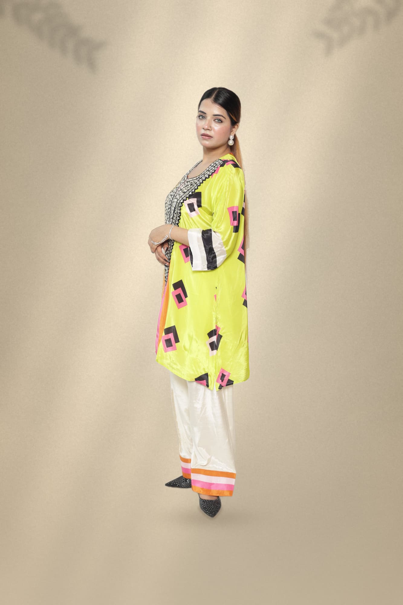 Tara Colourblock Kurta Set, photograph 3 of 4