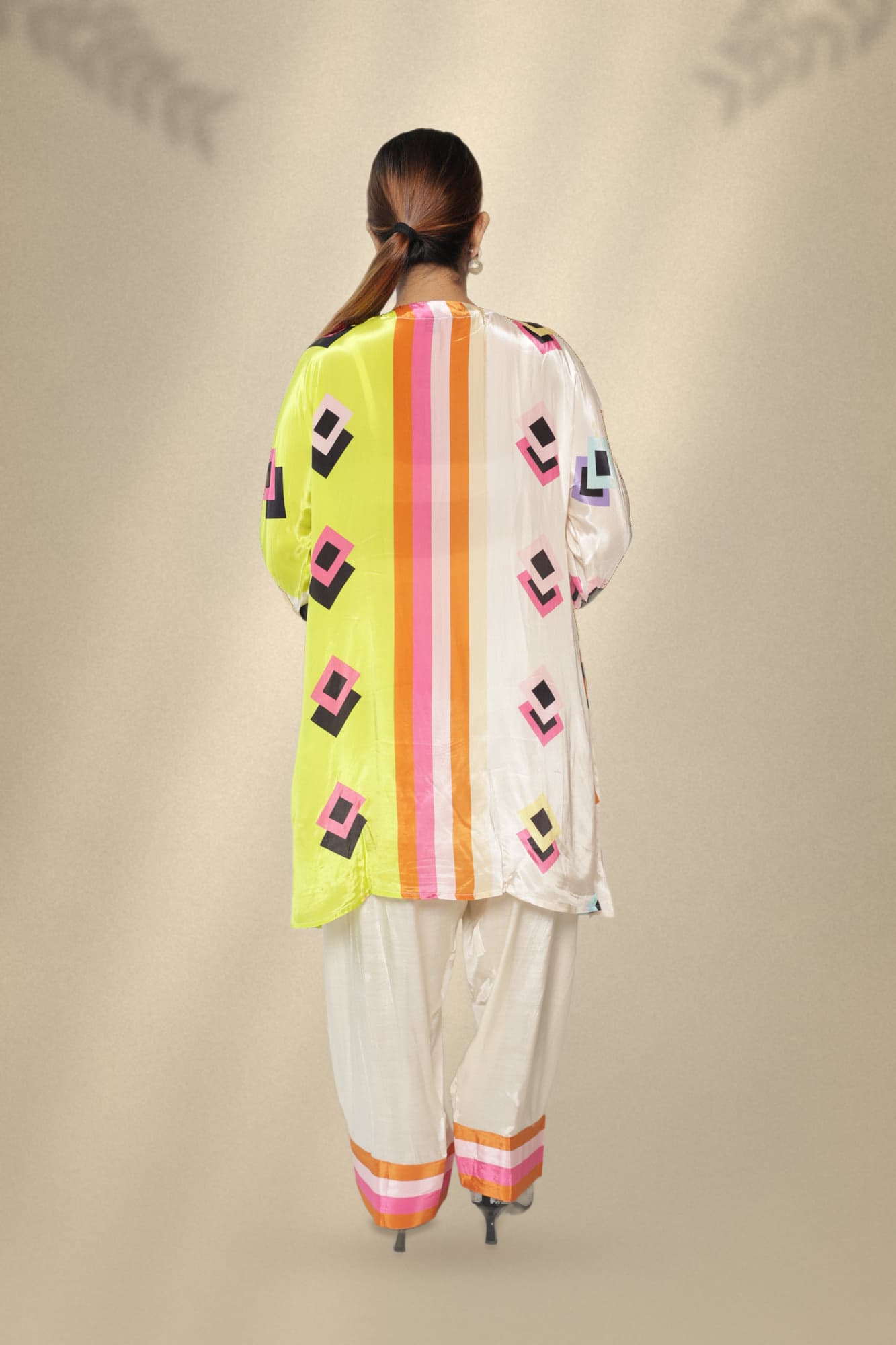 Tara Colourblock Kurta Set, photograph 4 of 4